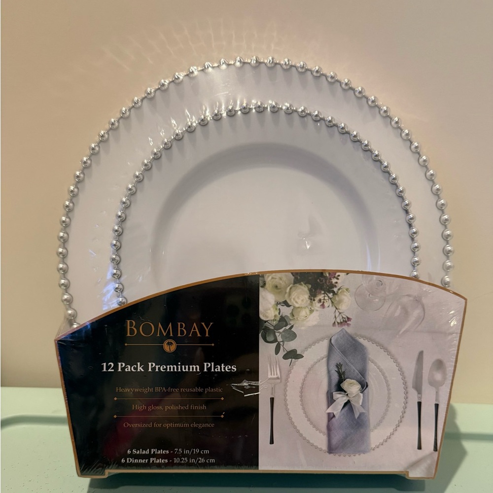 Bombay Elegant Reusable Plastic Premium Plates- Set Total 12- NWT